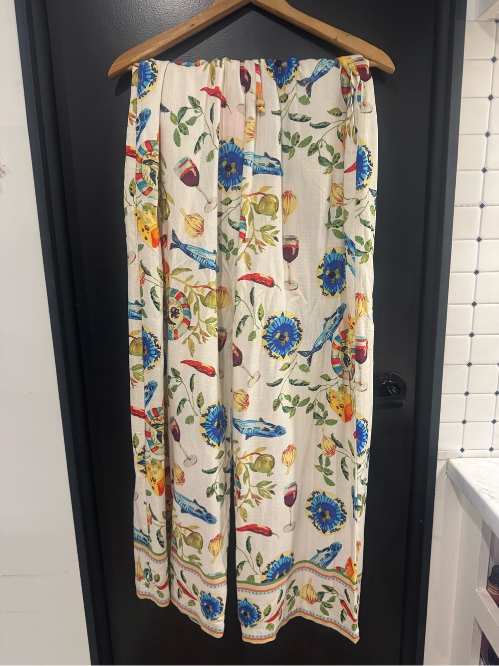 Rose + Olive Resort Printed Two-Piece Lounge Set - Cream Multicolor - Picture 4 of 13
